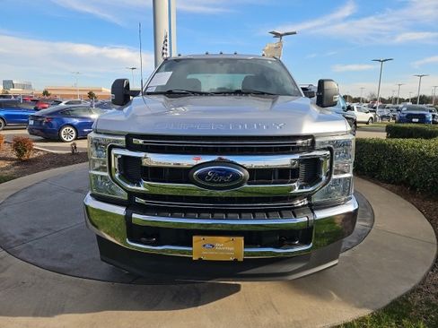 Used 2022 Ford F250 XL w/ STX Appearance Package image 2
