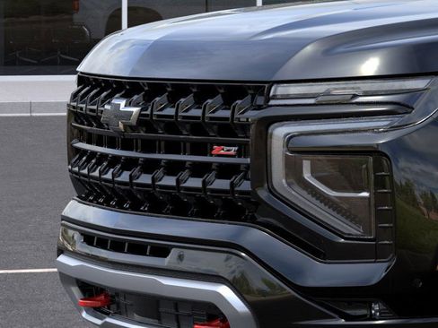 New 2026 Chevrolet Suburban Z71 image 13