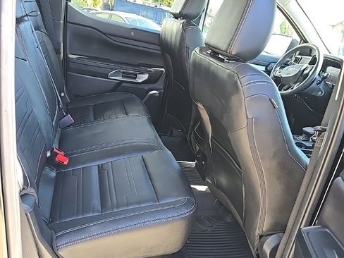 Used 2024 Ford Ranger Lariat w/ FX4 Off-Road Package image 11