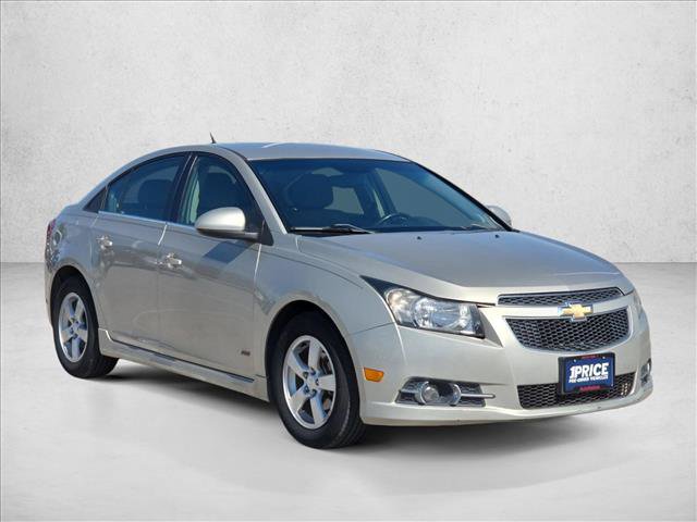 Used 2014 Chevrolet Cruze LT w/ RS Package FWD image 3