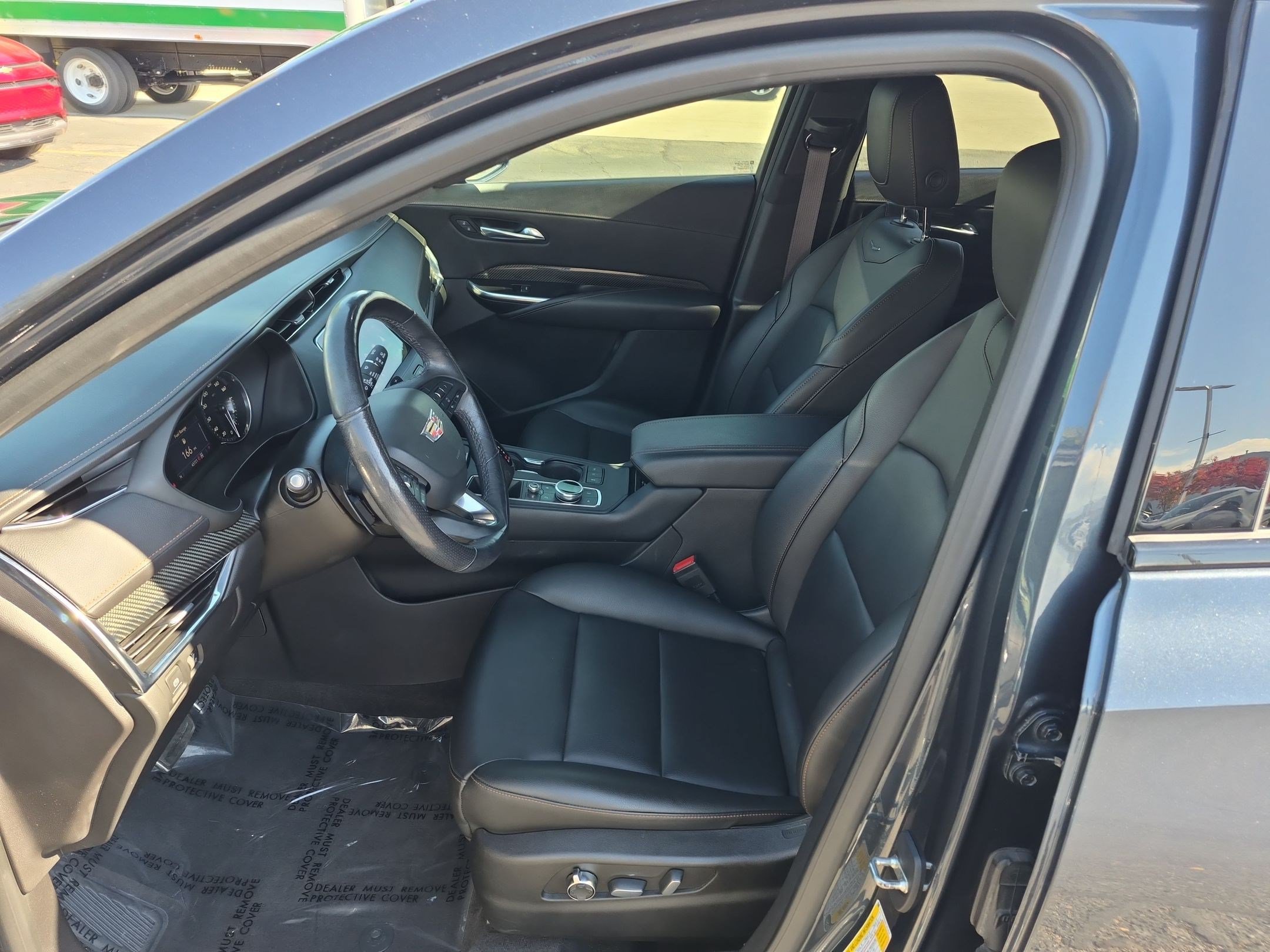 Used 2019 Cadillac XT4 Sport w/ Cold Weather Package AWD/4WD image 25