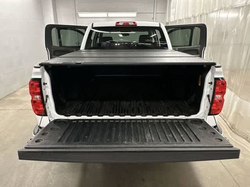 Used 2018 Chevrolet Silverado 1500 LT w/ All Star Edition AWD/4WD image 24