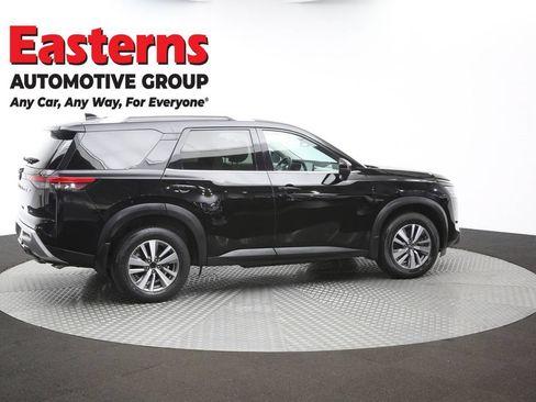 Used 2022 Nissan Pathfinder SL AWD/4WD image 42