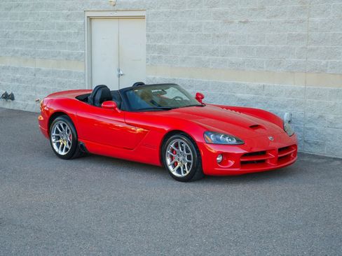 Used 2004 Dodge Viper SRT-10 RWD image 22