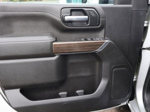 Used 2020 Chevrolet Silverado 3500 LT image 20