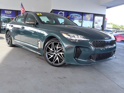 Used 2022 Kia Stinger GT-Line w/ Sun & Sound Package RWD image 3