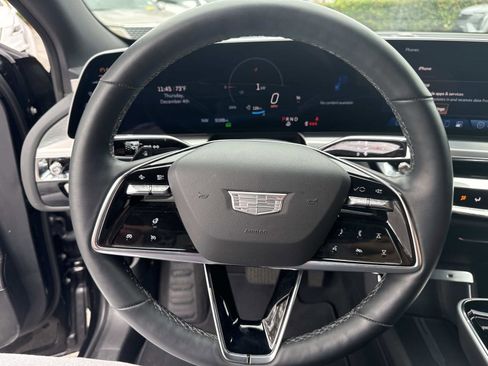 New 2025 Cadillac Lyriq Luxury image 30