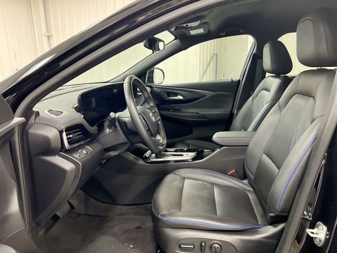 Used 2024 Buick Envista Sport Touring w/ Convenience I Package image 19