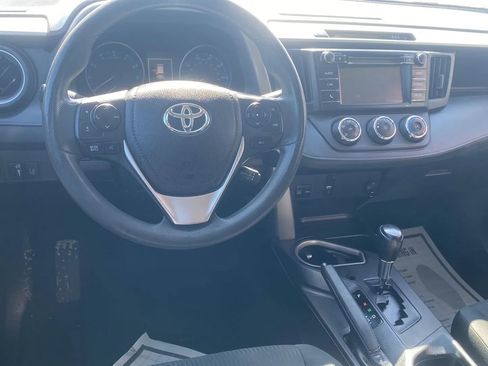 Used 2018 Toyota RAV4 LE w/ All Weather Liner Package AWD/4WD image 10