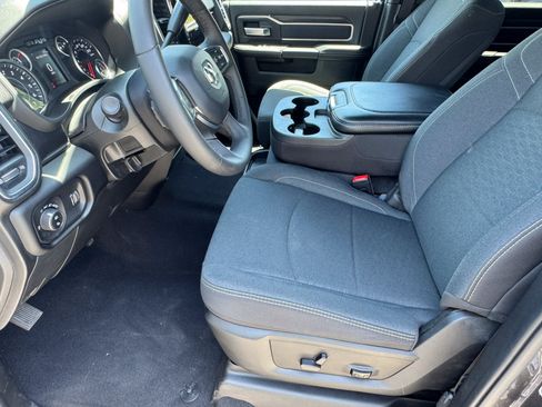 Used 2025 RAM 2500 Big Horn AWD/4WD image 9
