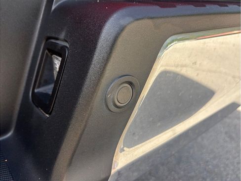 Used 2021 Ford F150 Lariat AWD/4WD image 17