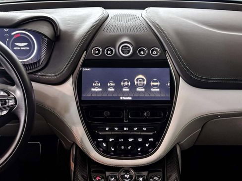 Used 2024 Aston Martin DBX 707 image 20