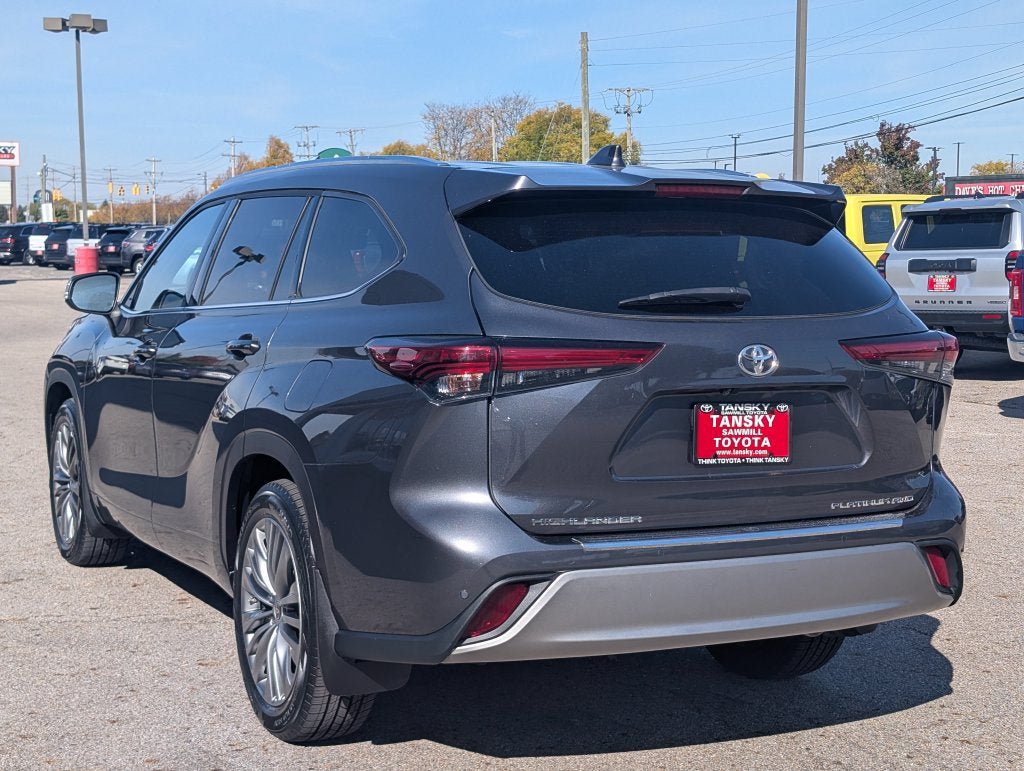 Certified 2020 Toyota Highlander Platinum AWD/4WD image 6