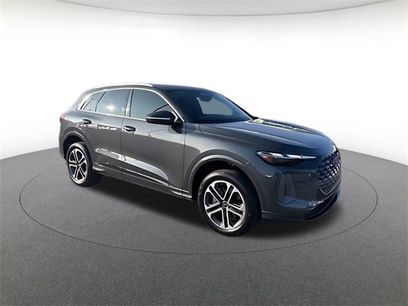 Used 2025 Audi Q5 Premium w/ Convenience Package
