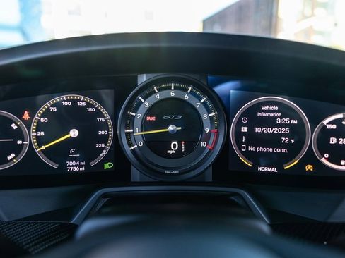 Used 2022 Porsche 911 GT3 image 43