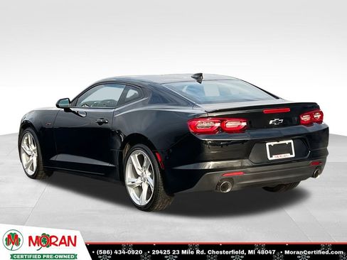 Used 2022 Chevrolet Camaro LT w/ Technology Package image 4