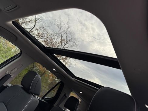 Certified 2025 Honda Pilot Elite image 20