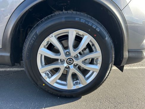 Used 2021 Nissan Rogue Sport S image 29