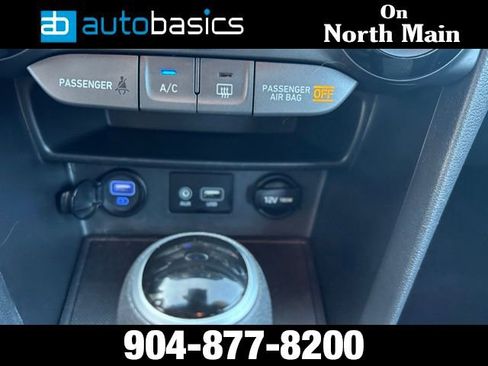 Used 2019 Hyundai Kona SE FWD image 13