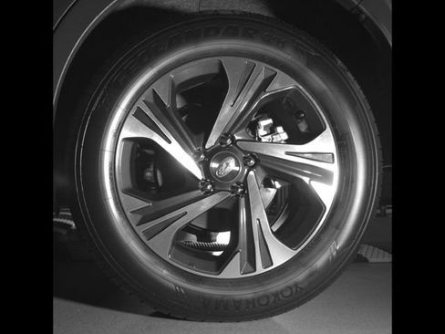 Certified 2025 Subaru Crosstrek 2.5i Premium AWD/4WD image 9