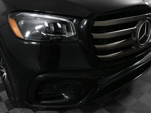 Used 2025 Mercedes-Benz GLS 450 4MATIC image 36