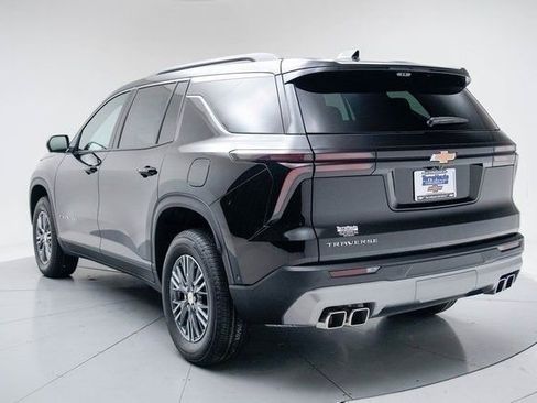 New 2026 Chevrolet Traverse LT w/ Enhanced Driving Package image 4