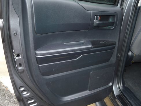 Used 2014 Toyota Tundra SR AWD/4WD image 19