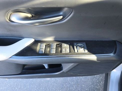 Used 2019 Lexus UX 250h image 25