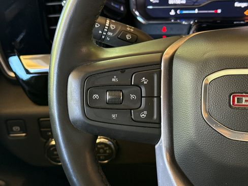 Used 2025 GMC Sierra 1500 SLT AWD/4WD image 30
