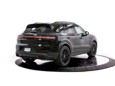 New 2026 Porsche Cayenne S AWD/4WD image 7