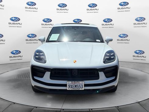 Used 2026 Porsche Macan AWD/4WD image 8
