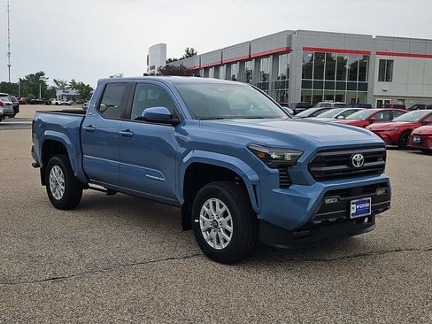 New 2026 Toyota Tacoma SR5 AWD/4WD image 3