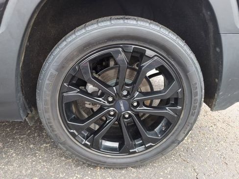 Used 2019 GMC Terrain SLT w/ Preferred Package image 26