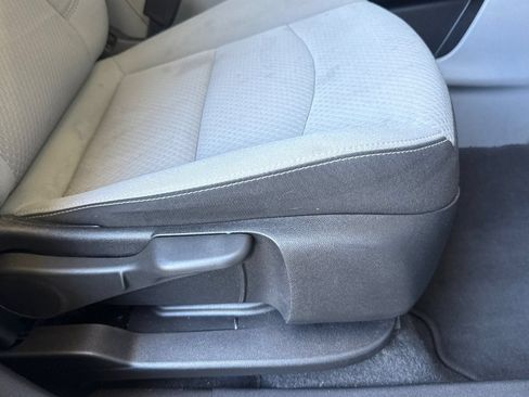 Used 2024 GMC Terrain SLE AWD/4WD image 22