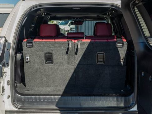 Used 2020 Lexus GX 460 Premium image 14