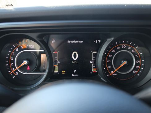 New 2026 Jeep Wrangler Unlimited Rubicon image 13