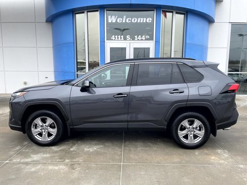 Used 2025 Toyota RAV4 XLE image 1