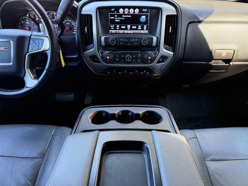 Used 2017 GMC Sierra 1500 SLT w/ SLT Premium Package image 10