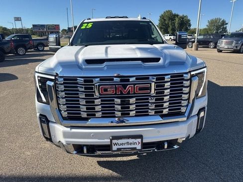 Certified 2025 GMC Sierra 3500 Denali w/ Denali Reserve Package image 8