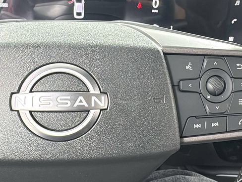 Used 2026 Nissan Sentra SV w/ SV Convenience Package FWD image 21