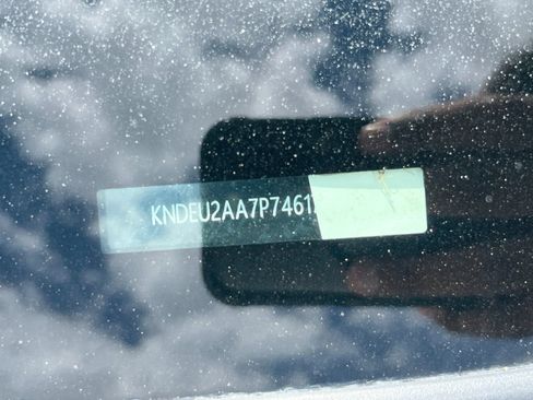 Used 2023 Kia Seltos S FWD image 3