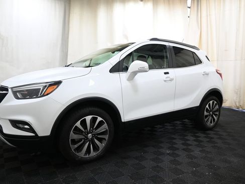 Used 2017 Buick Encore Essence AWD/4WD image 5