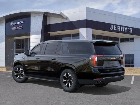 New 2026 GMC Yukon XL AT4 w/ AT4 Preferred Package image 30