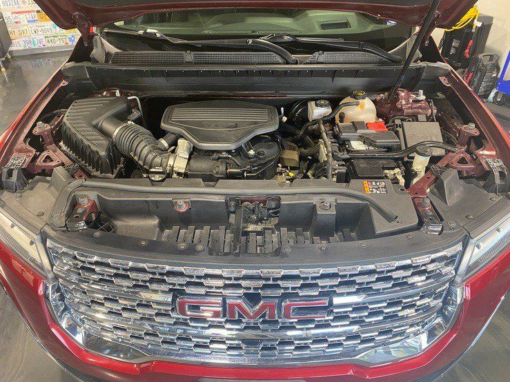 Used 2021 GMC Acadia Denali w/ Denali Ultimate Package AWD/4WD image 28