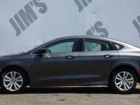 Used 2015 Chrysler 200 Limited w/ Convenience Group FWD image 8