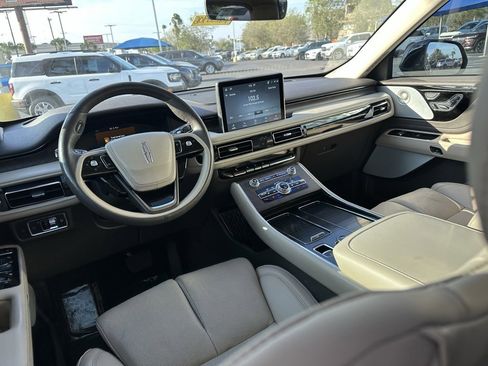 Used 2022 Lincoln Aviator Reserve w/ Equipment Group 201A image 17