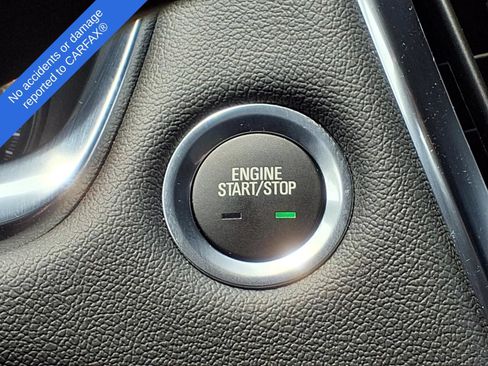 Used 2023 Chevrolet Traverse LT FWD image 27