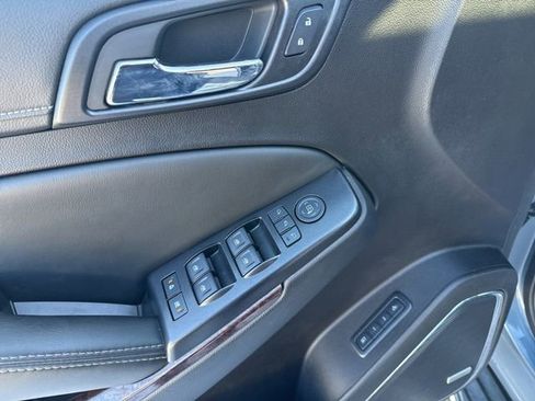 Used 2016 GMC Yukon XL SLT w/ Open Road Package image 12