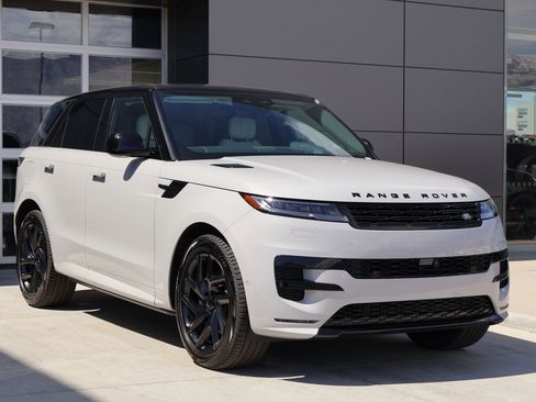 New 2026 Land Rover Range Rover Sport Dynamic SE AWD/4WD image 3