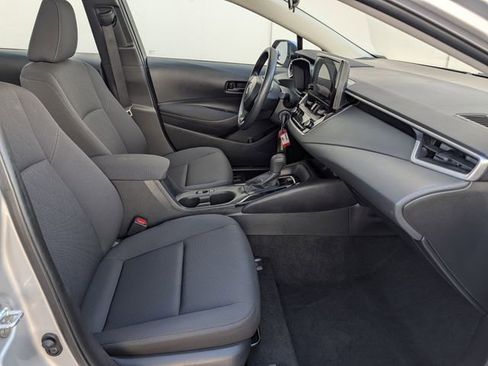 Used 2024 Toyota Corolla LE image 30